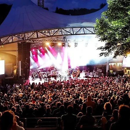 Le Petit Ecureuil Jardin Terrasse Prázdninový dům *