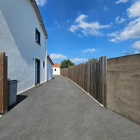 Prázdninový dům Le Petit Ecureuil Jardin Terrasse