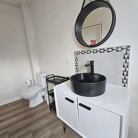 Holiday home Le Petit Ecureuil Jardin Terrasse