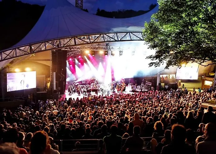 Le Petit Ecureuil Jardin Terrasse بيت للعطل *